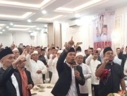 Para Ulama, Asatidz, Mubaligh Se Riau Gelar Muzakarah, Bertekad Menangkan Paslon Nomor 1 Abdul Wahid – SF Haryanto