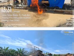 Polsek Singingi Hilir Musnahkan 4 Rakit Penambangan Emas Ilegal di Sungai Singingi