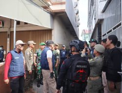 Satpol PP Riau Dampingi BNNP dalam Operasi Pemulihan Kampung Rawan Narkotika