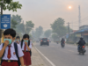 Parah ! Kabut Asap Masih Menghantui Warga Pekanbaru, Sekolah Pulang Cepat
